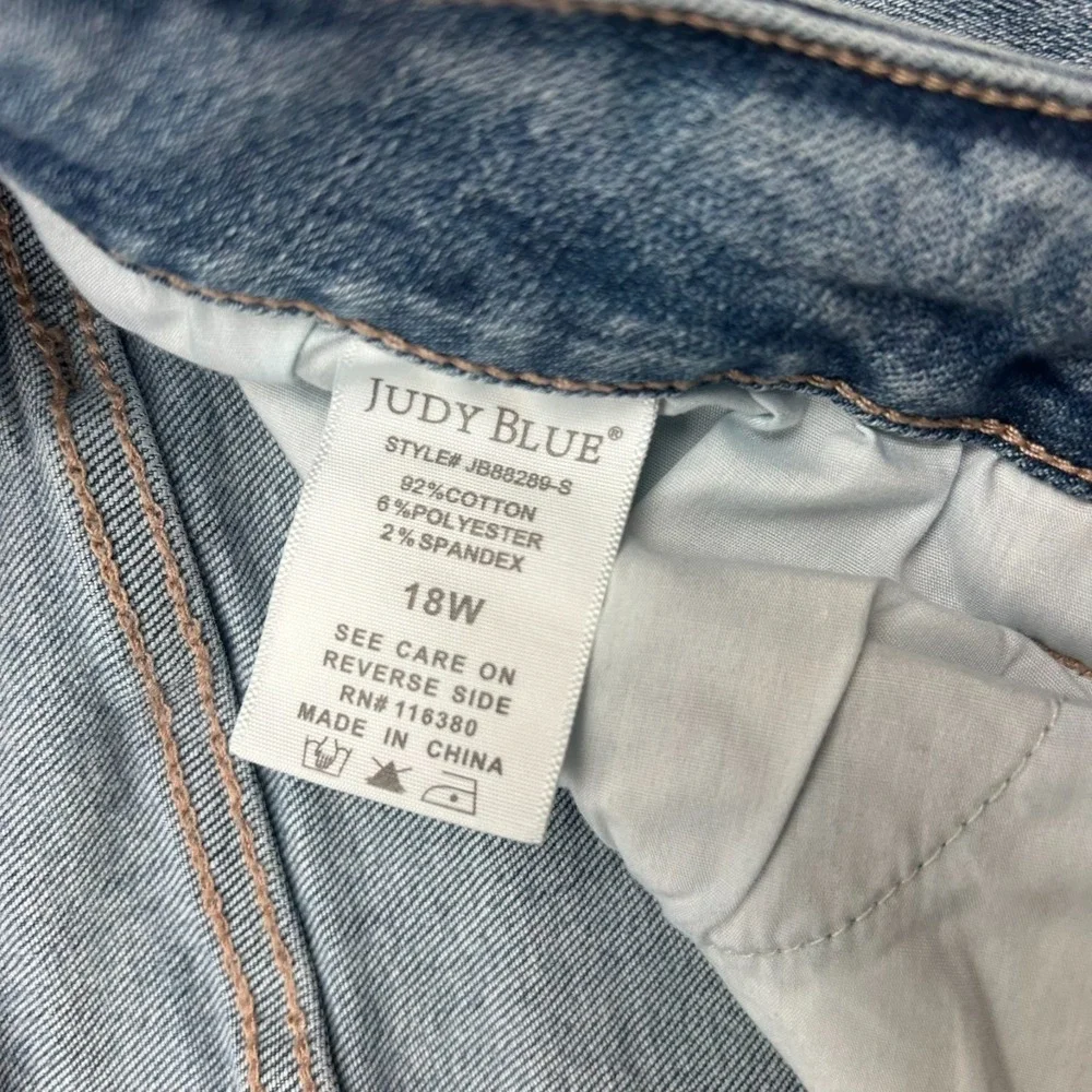 Judy Blue Slim‎ Bootcut Jeans Womens 18W Light Wash Stretch Blue Denim Pants